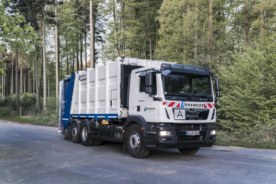  MAN TGM 26.340 6x2-4 BL Zoeller Mullwagen 2018 года  (фото 1 из 8)